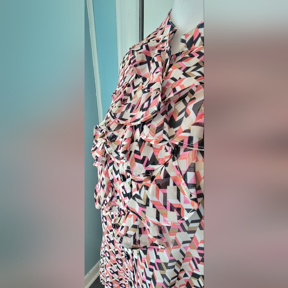 TAHARI Sleeveless Blouse Women's XL Pink Black & Tan Abstract Semi Sheer Ruffled - Picture 6 of 13